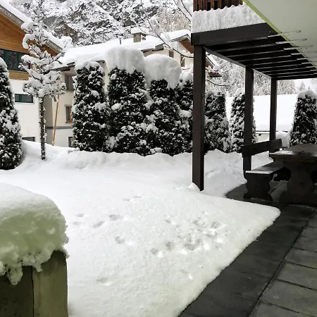 アパート Haus Bergkristall ヘルブリッゲン